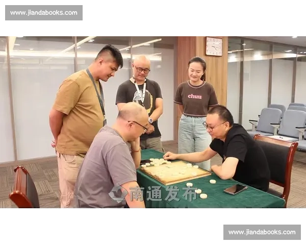 中国围棋联赛激战正酣 新兴棋手崭露头角 古力与柯洁展开巅峰对决 中国围棋联赛激战正酣 新兴棋手崭露头角 古力与柯洁展开巅峰对决